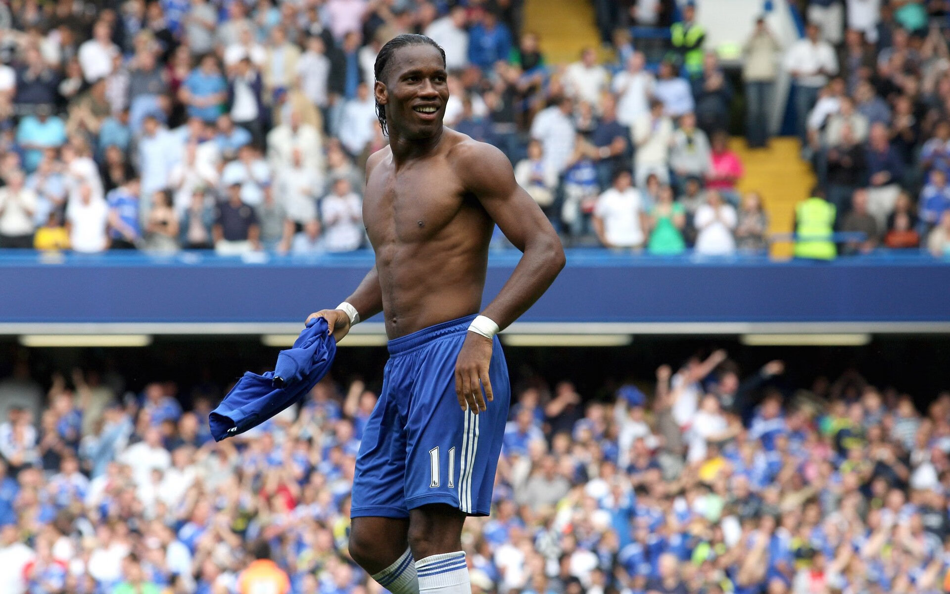 F1赛车赛场焦点！葡萄牙队对阵韩国队，历史性突破，球队首次挺进决赛